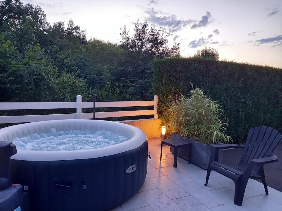 Appartement En Aveyron Aubin  Buitenkant foto