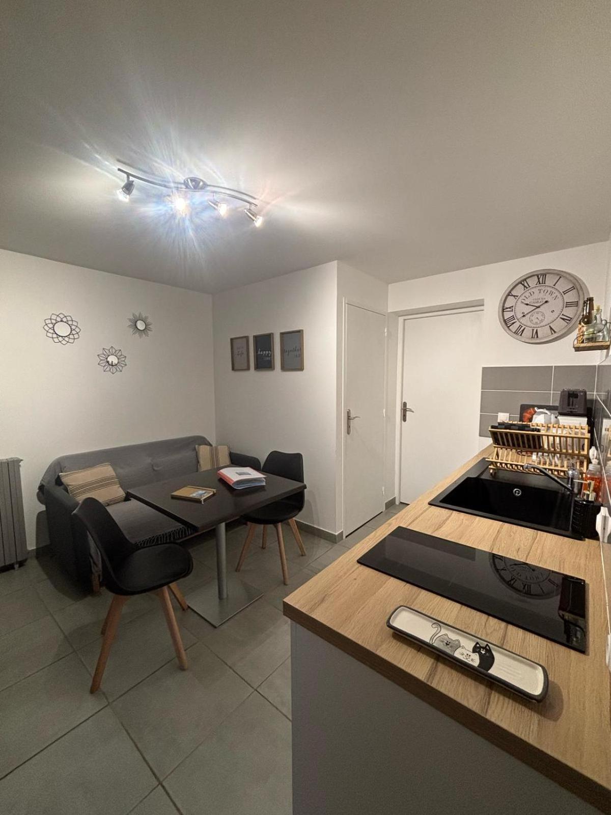 Appartement En Aveyron Aubin  Buitenkant foto